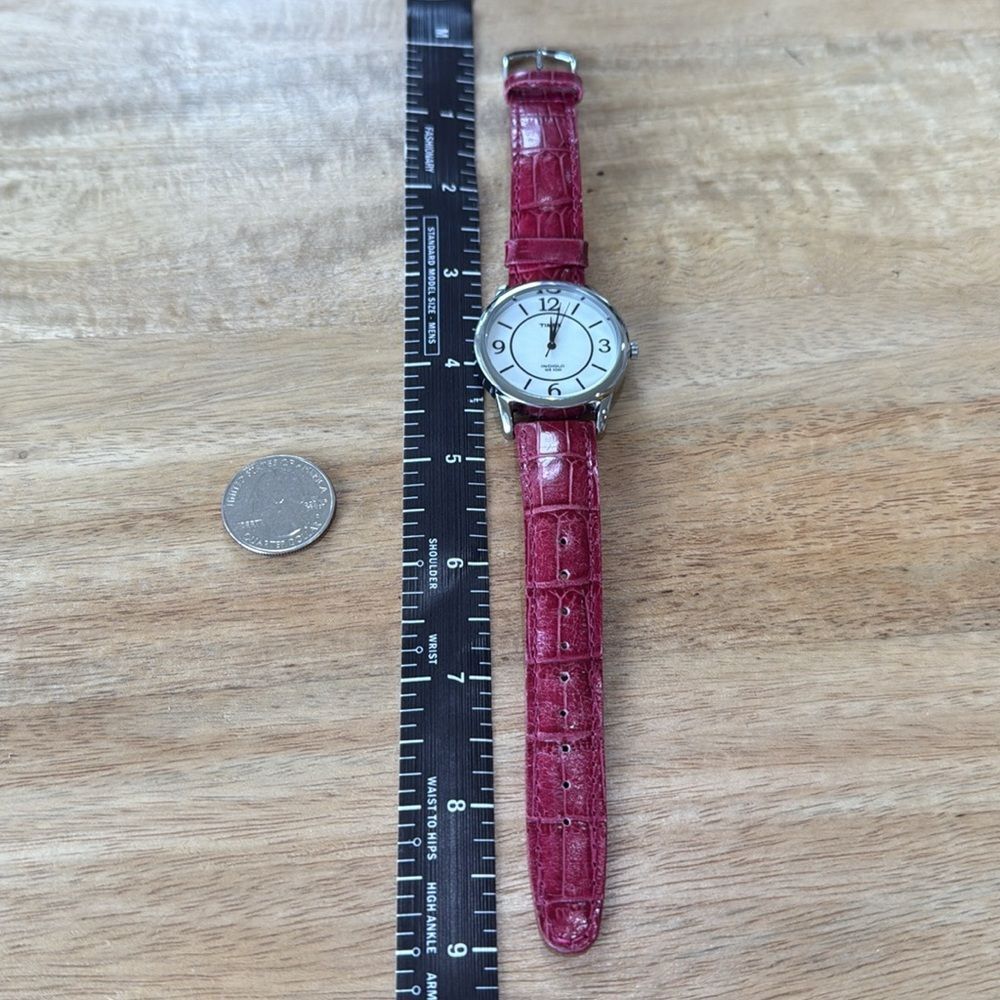 Timex Croc embossed Red Leather Strap Watch GUC - Picture 11 of 14